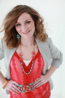 Managing Editor Amanda Hoelzeman after hair and makeup styling by Cassie Francioni. Clothing from Box Turtle.
