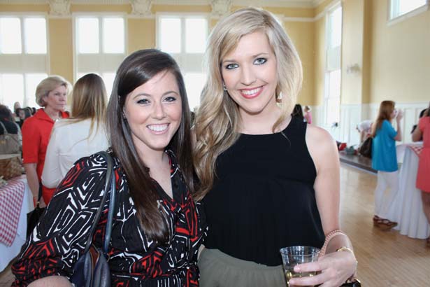 Alex Graham, Casey Hooker