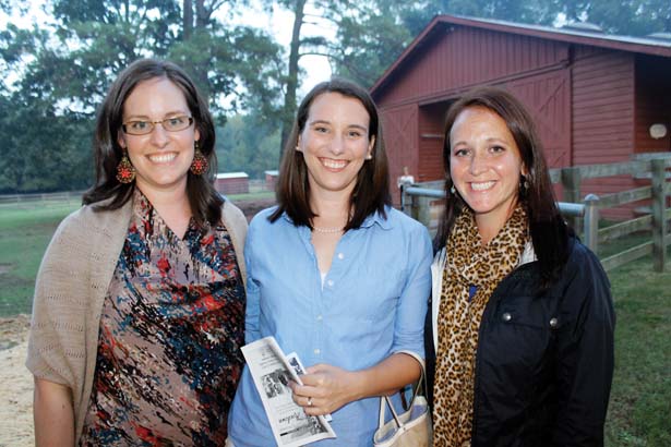 Jennifer Glasgow, Niki Thomas, Devon Tucker