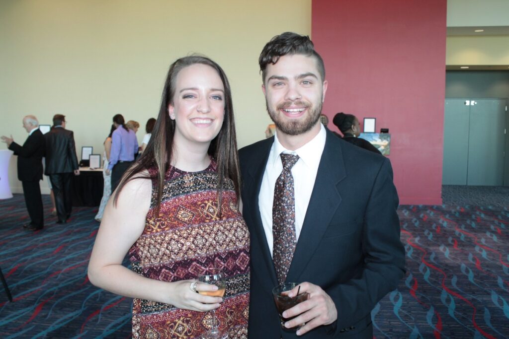 Madeline Finne, Taylor Snapp