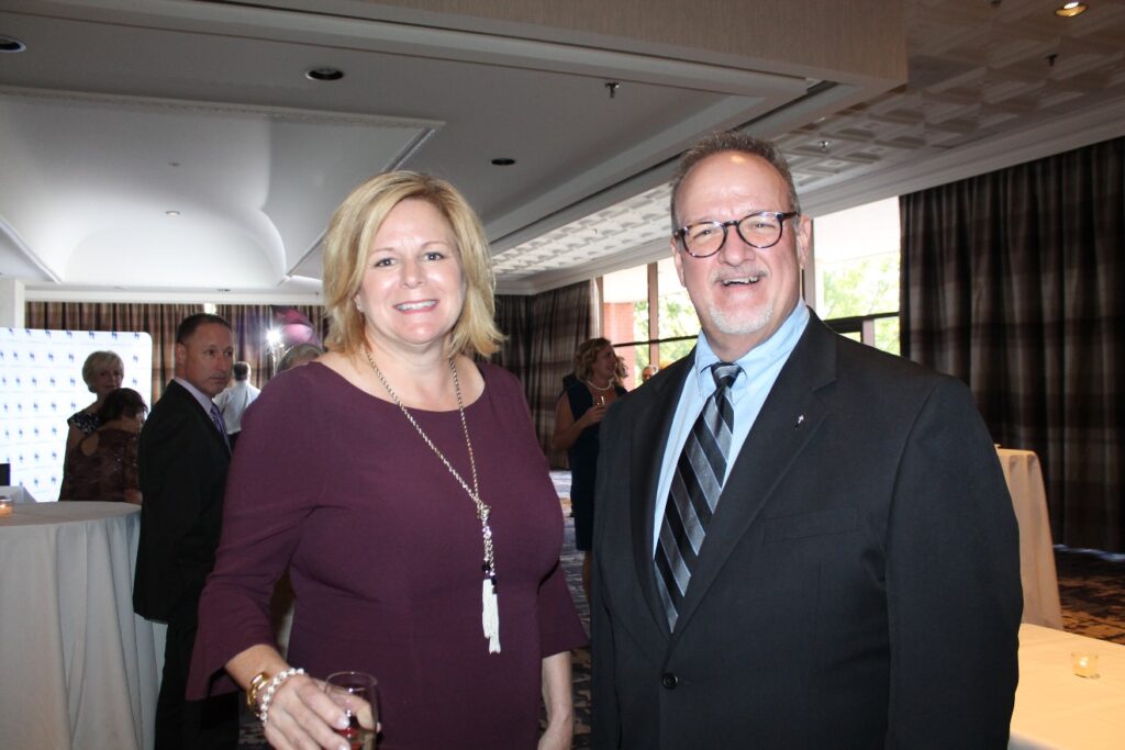 Karen Wright, Clark Ellison