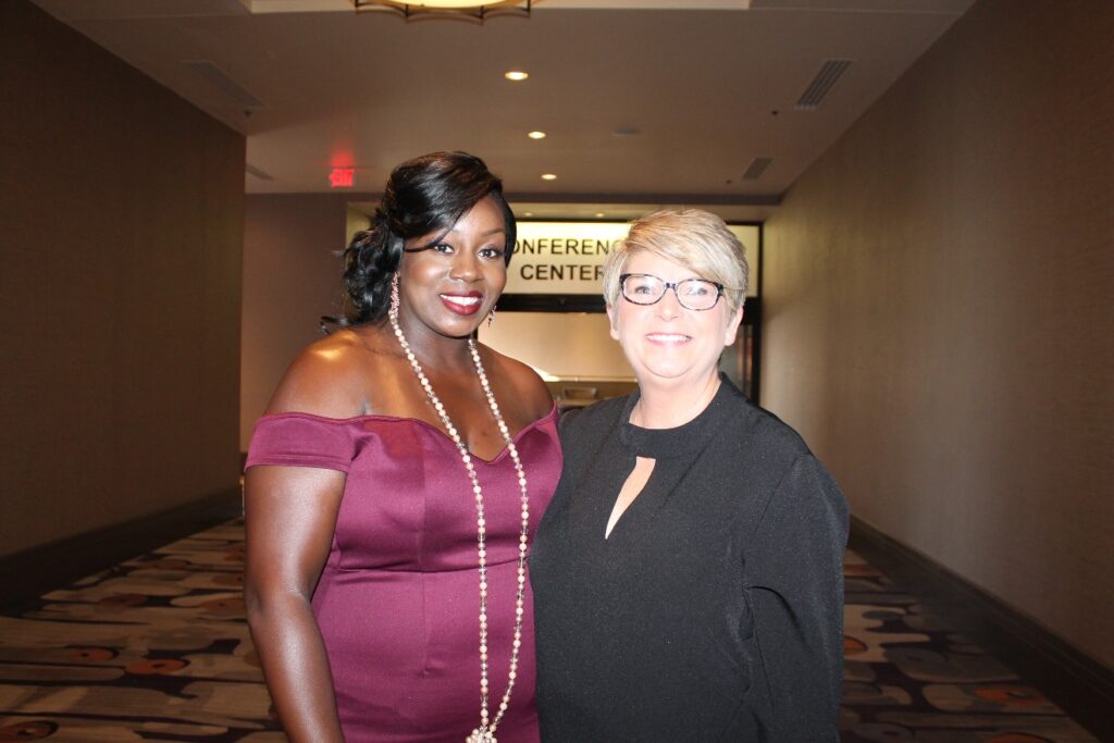 Seanta Hammonds, Robyn Ketchum