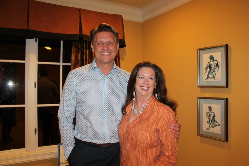 Chris Olsen, Linda Sue Sanders