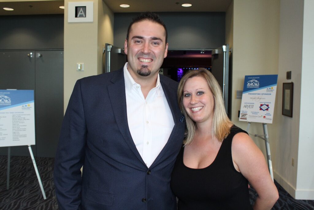 Grant Murray, Julie Robinson