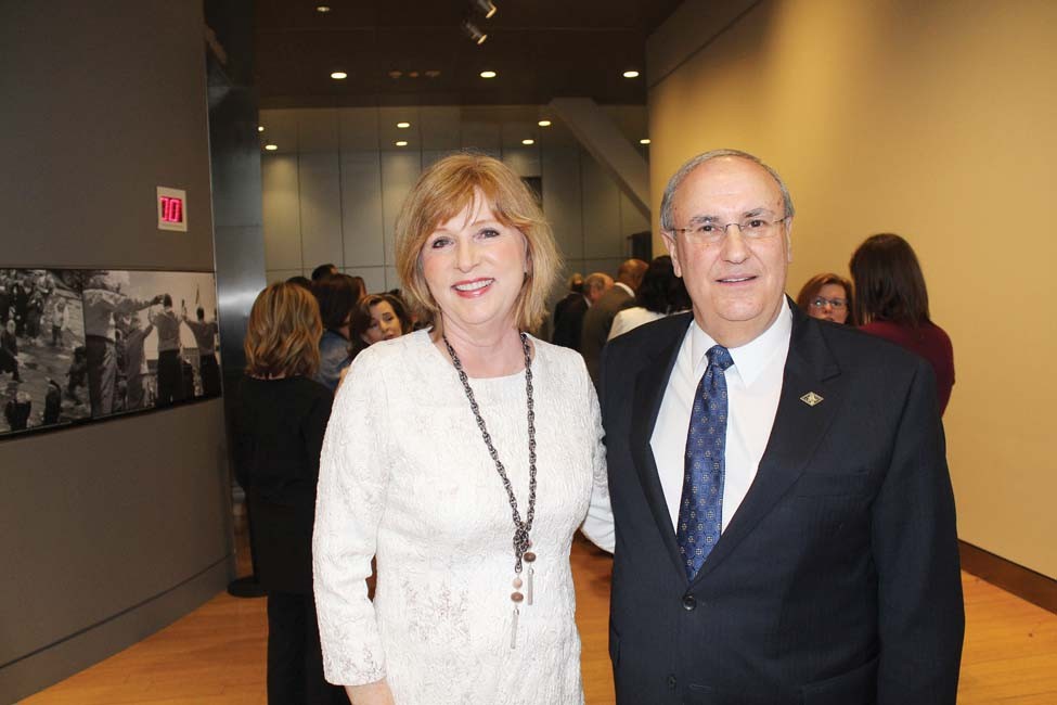 Missie Smith, Mark Johnson