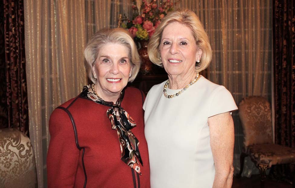 Barbara Hoover, Carol Hodges