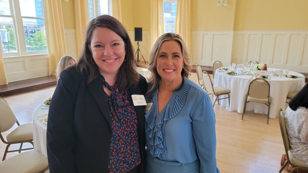 Marisha DiCarlo, Tammie Davis