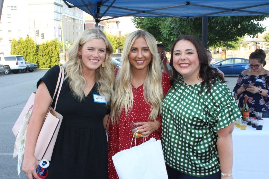 Hannah Heffernan, Kealy Jennings, Katie Vereen