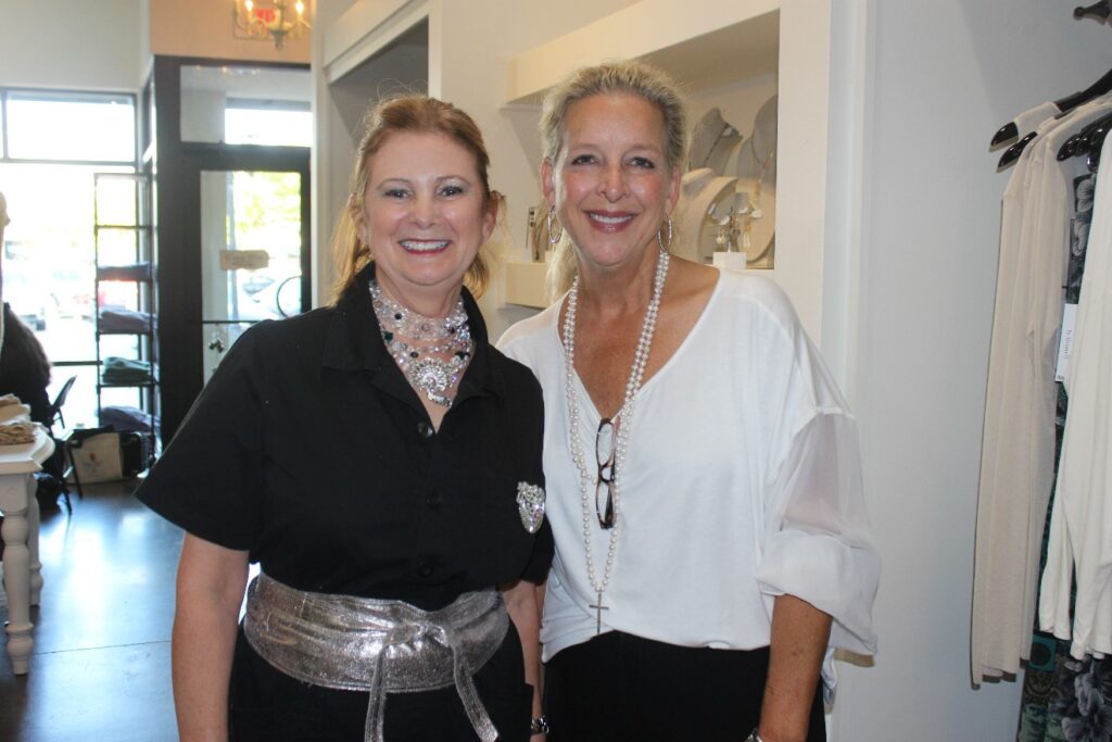 Star Akel, Diana New