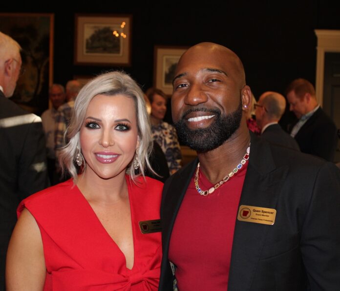 Riley Hill, Quen Spencer